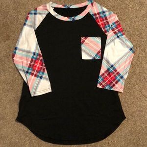 Raglan sleeve tshirt